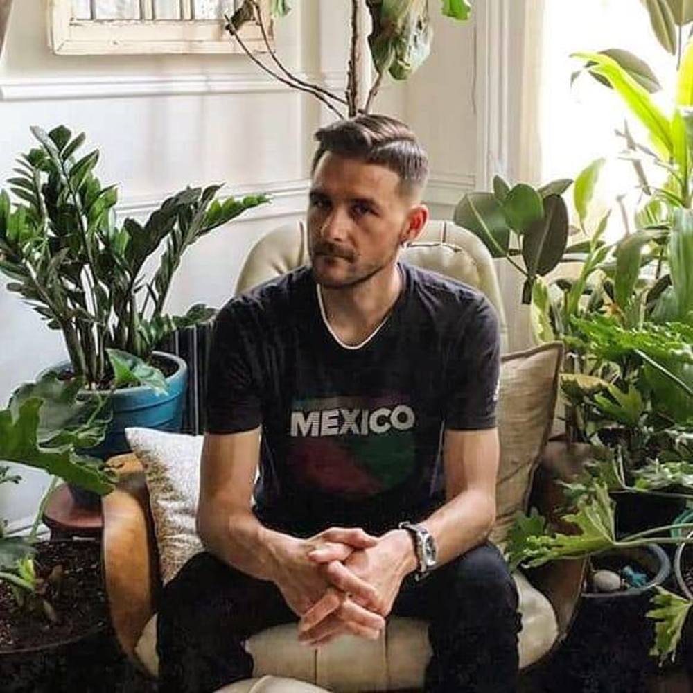 Meet your Posher, Tito